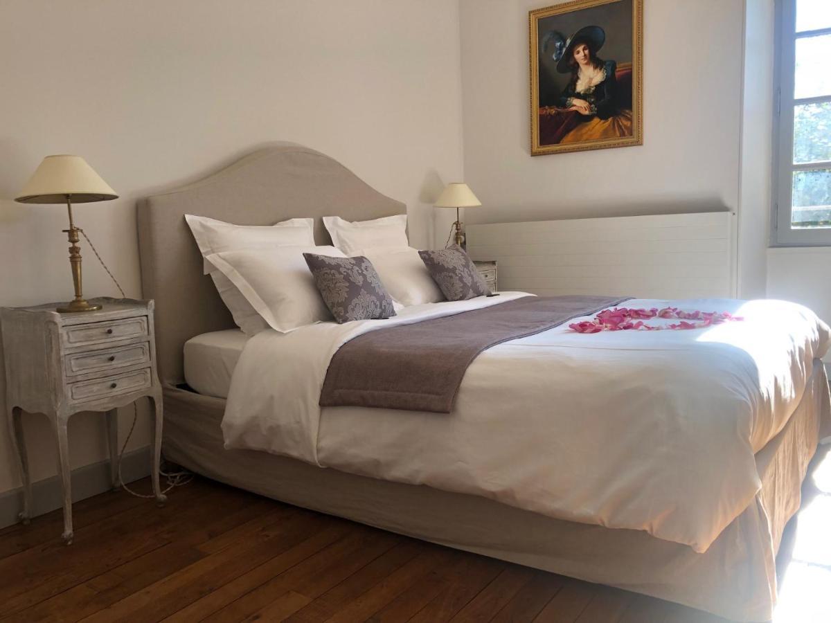 Domaine De Monplaisir Bed & Breakfast Caylus Dış mekan fotoğraf