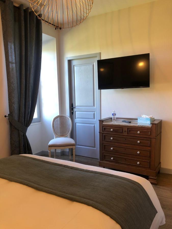 Domaine De Monplaisir Bed & Breakfast Caylus Dış mekan fotoğraf