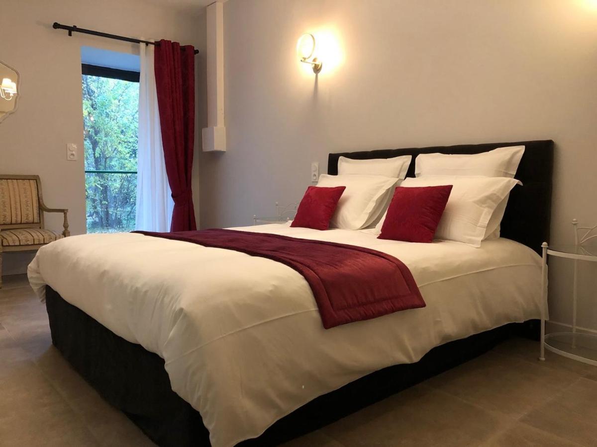 Domaine De Monplaisir Bed & Breakfast Caylus Dış mekan fotoğraf